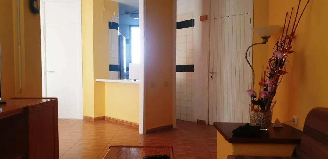 2-Bedroom Apartment Near Beach And Golden Mile Playa de las Américas İspanya