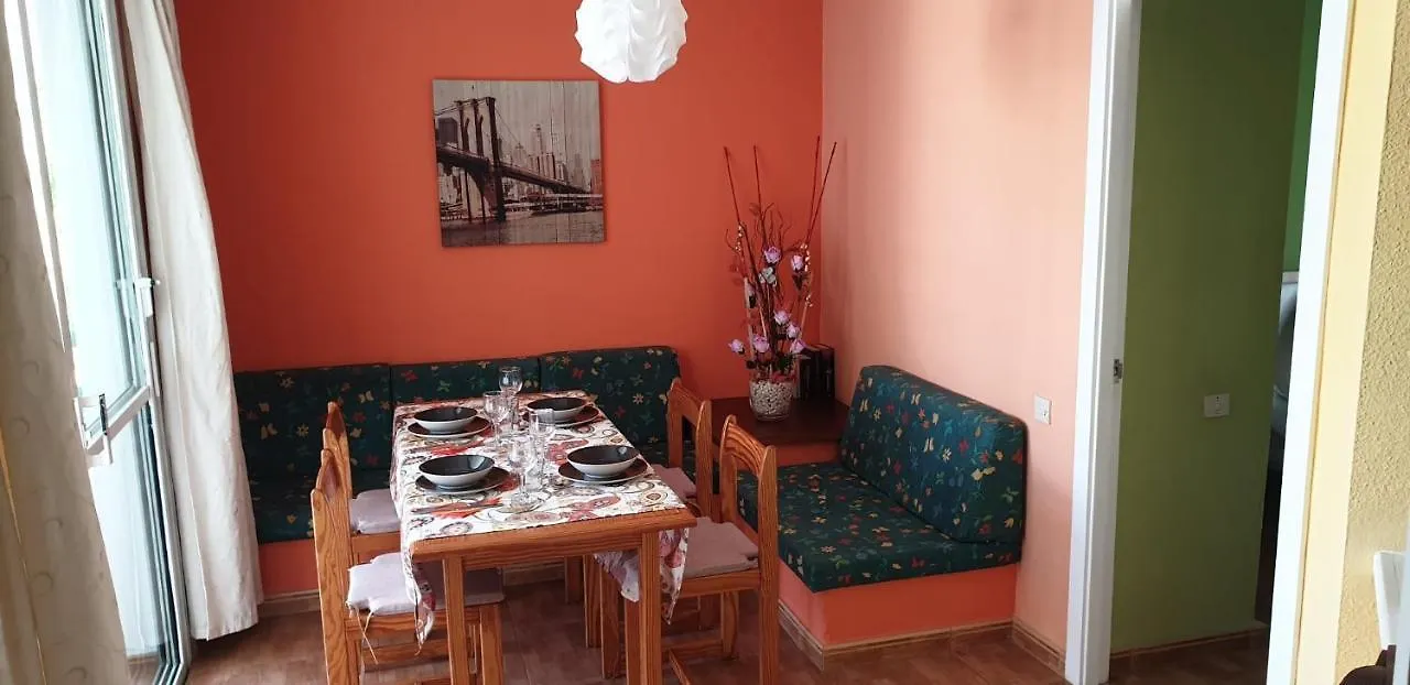 2-Bedroom Apartment Near Beach And Golden Mile Playa de las Américas